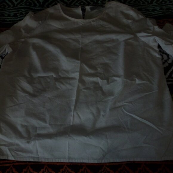 Sexy - super cute  Marled Womens Bell Sleeve Poplin Top sz L - Picture 9 of 9